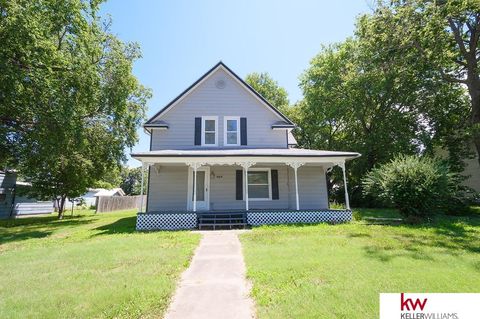 Photo of 926 N Commercial Avenue, Superior, NE 68978 (MLS # 22535029)