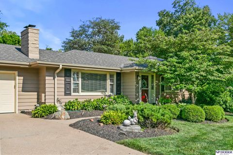 Photo of 1153 S 96th Street, Omaha, NE 68124 (MLS # 22620108)