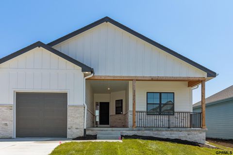 Photo of 11671 S 125th Street, Papillion, NE 68046 (MLS # 22601143)