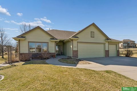 Photo of 12219 S 75th Circle, Papillion, NE 68046 (MLS # 22609702)