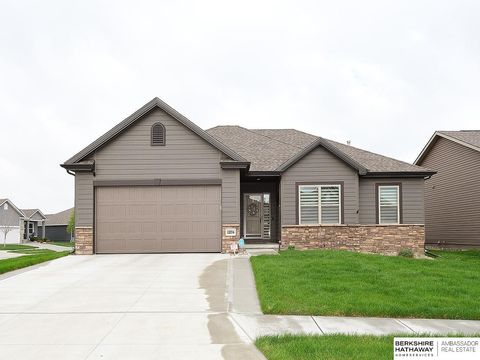Photo of 13014 S 50th Street, Papillion, NE 68133 (MLS # 22609976)