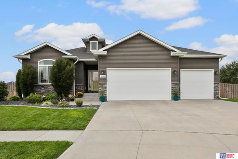 Photo of 3109 N 93rd Court, Lincoln, NE 68507 (MLS # 22627544)