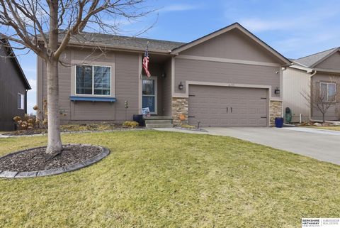 Photo of 6118 S 189th Street, Omaha, NE 68135 (MLS # 22605755)