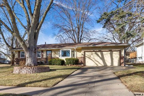 Photo of 5426 S 105th Street, Omaha, NE 68127 (MLS # 22535062)