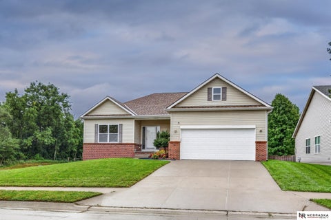 Photo of 14601 Hartman Avenue, Omaha, NE 68116 (MLS # 22627566)