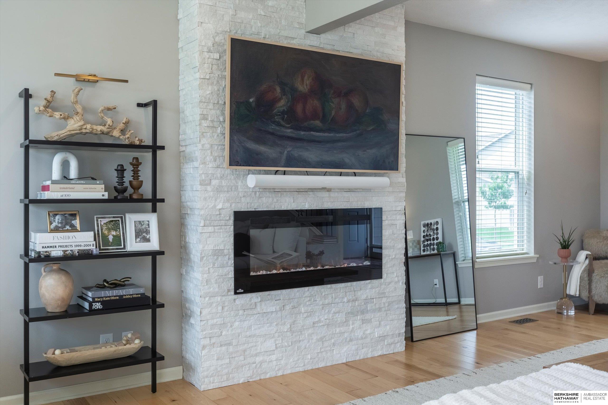 Omaha, Nebraska 68022, United States, 4 Bedrooms Bedrooms, ,3 BathroomsBathrooms,Residential,Active,204090