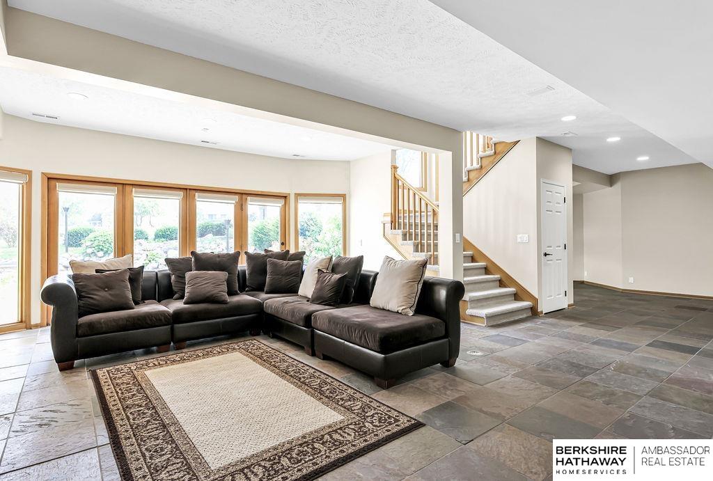 Papillion, Nebraska 68046, United States, 4 Bedrooms Bedrooms, ,5 BathroomsBathrooms,Residential,Active,176986