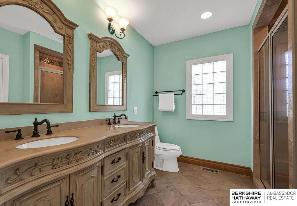 Papillion, Nebraska 68046, United States, 4 Bedrooms Bedrooms, ,5 BathroomsBathrooms,Residential,Active,176986