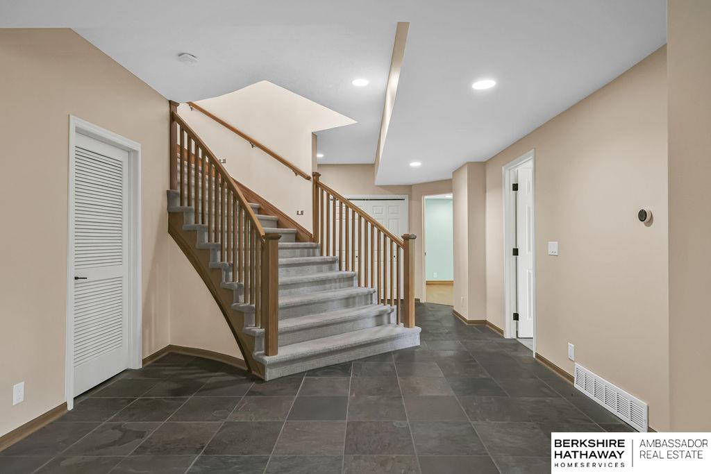 Papillion, Nebraska 68046, United States, 4 Bedrooms Bedrooms, ,5 BathroomsBathrooms,Residential,Active,176986