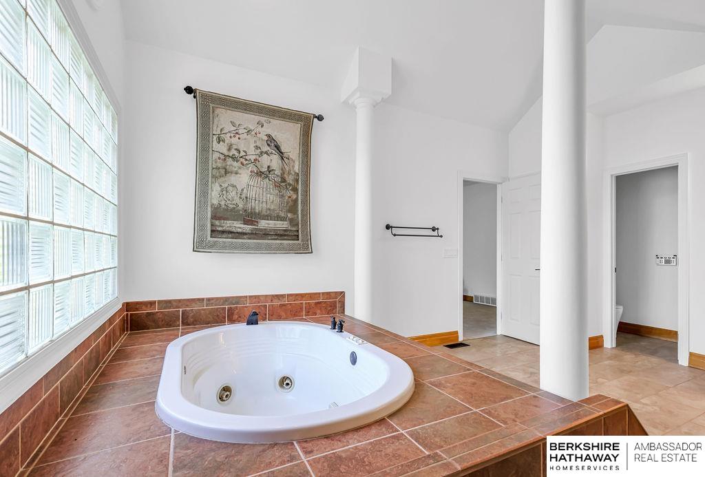 Papillion, Nebraska 68046, United States, 4 Bedrooms Bedrooms, ,5 BathroomsBathrooms,Residential,Active,176986