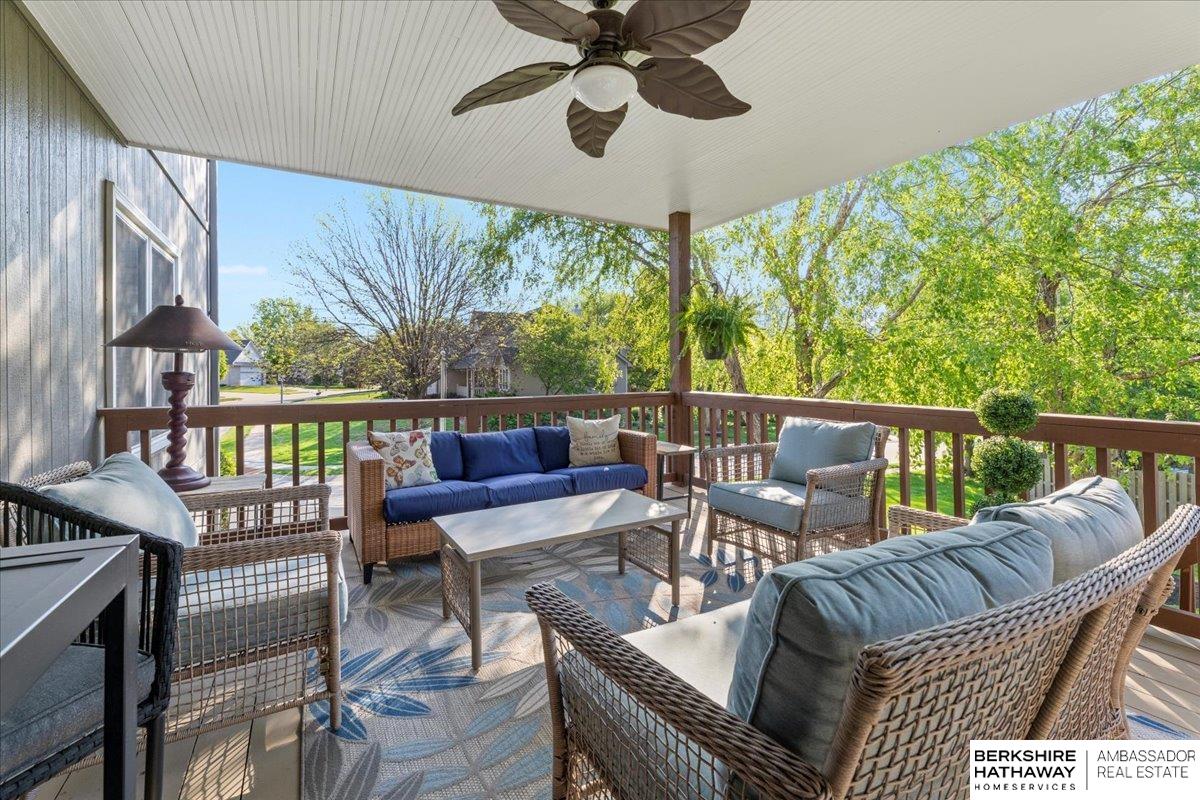 Omaha, Nebraska 68164, United States, 5 Bedrooms Bedrooms, ,3 BathroomsBathrooms,Residential,Pending,128839