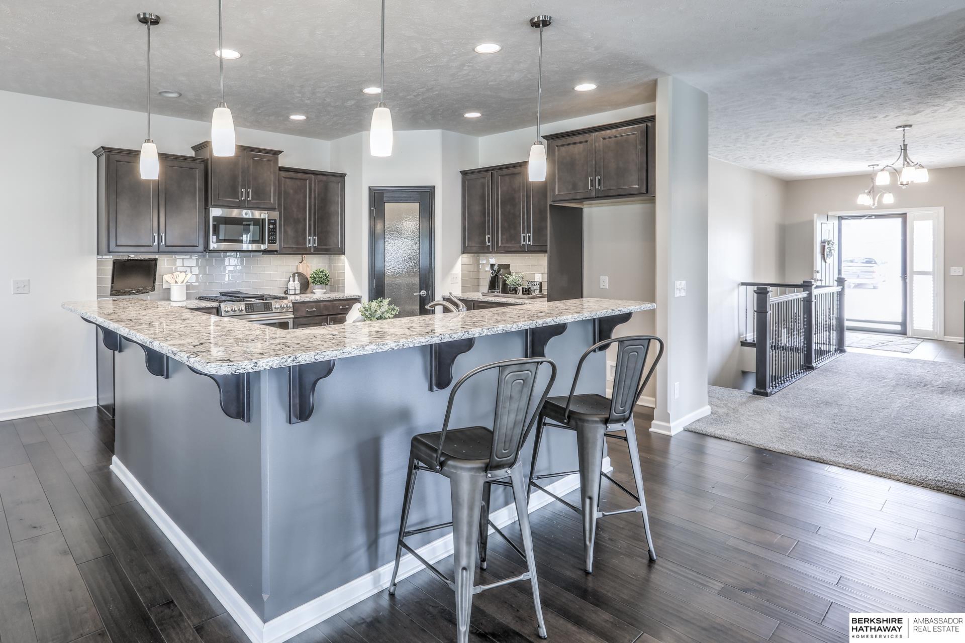 Gretna, Nebraska 68028, United States, 4 Bedrooms Bedrooms, ,3 BathroomsBathrooms,Residential,Active,140129