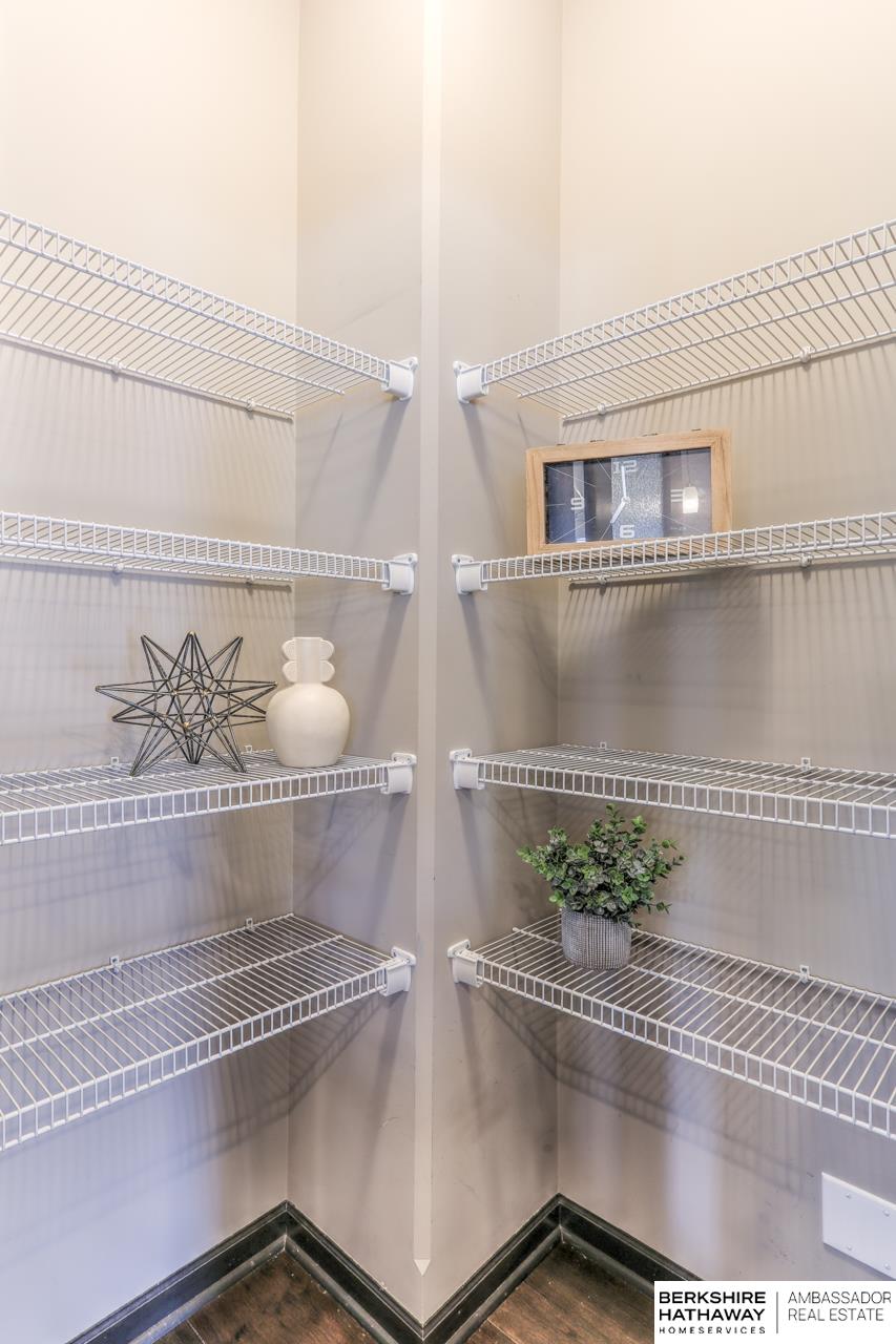 Gretna, Nebraska 68028, United States, 4 Bedrooms Bedrooms, ,3 BathroomsBathrooms,Residential,Active,140129