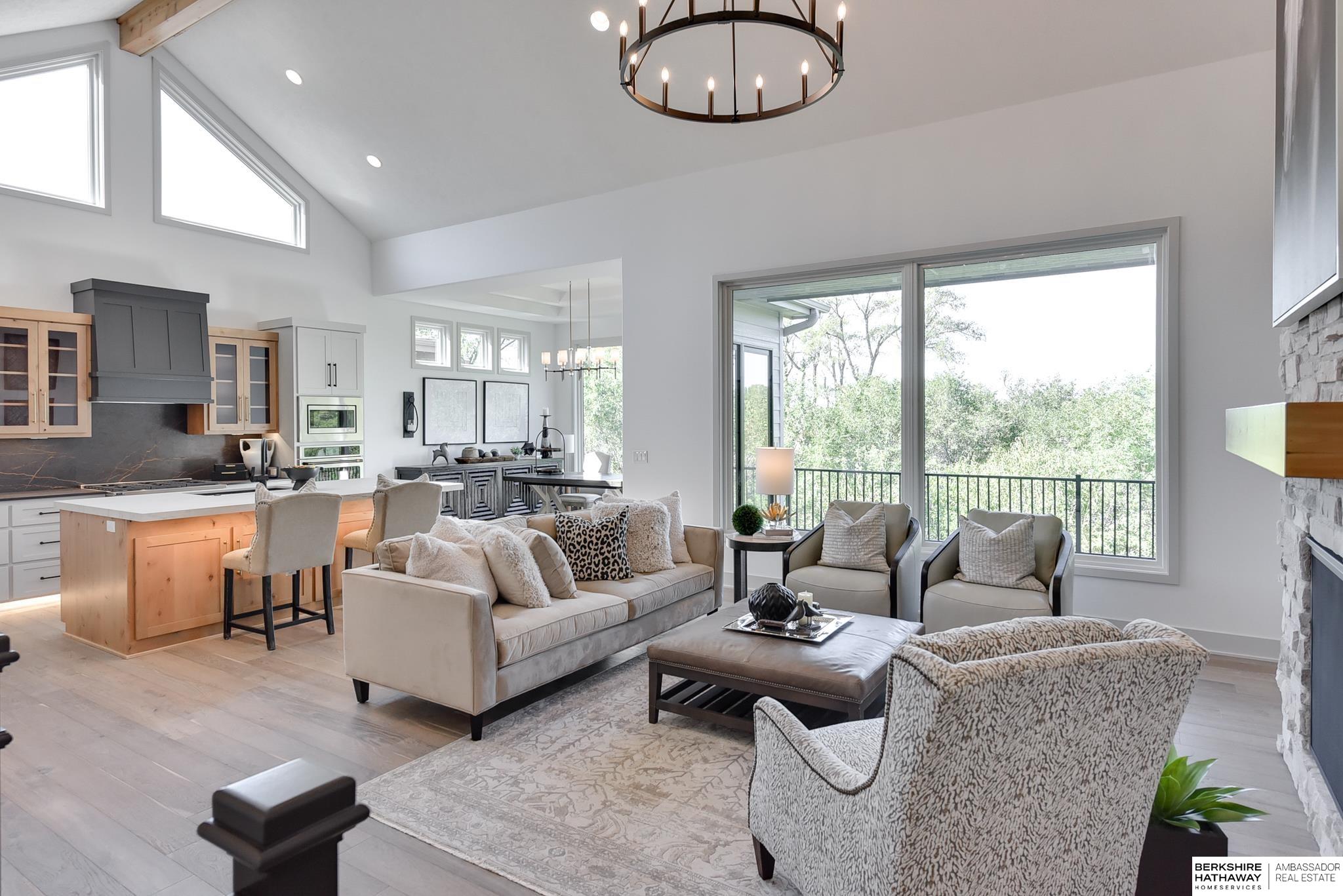 Omaha, Nebraska 68138, United States, 4 Bedrooms Bedrooms, ,3 BathroomsBathrooms,Residential,Pending,129772