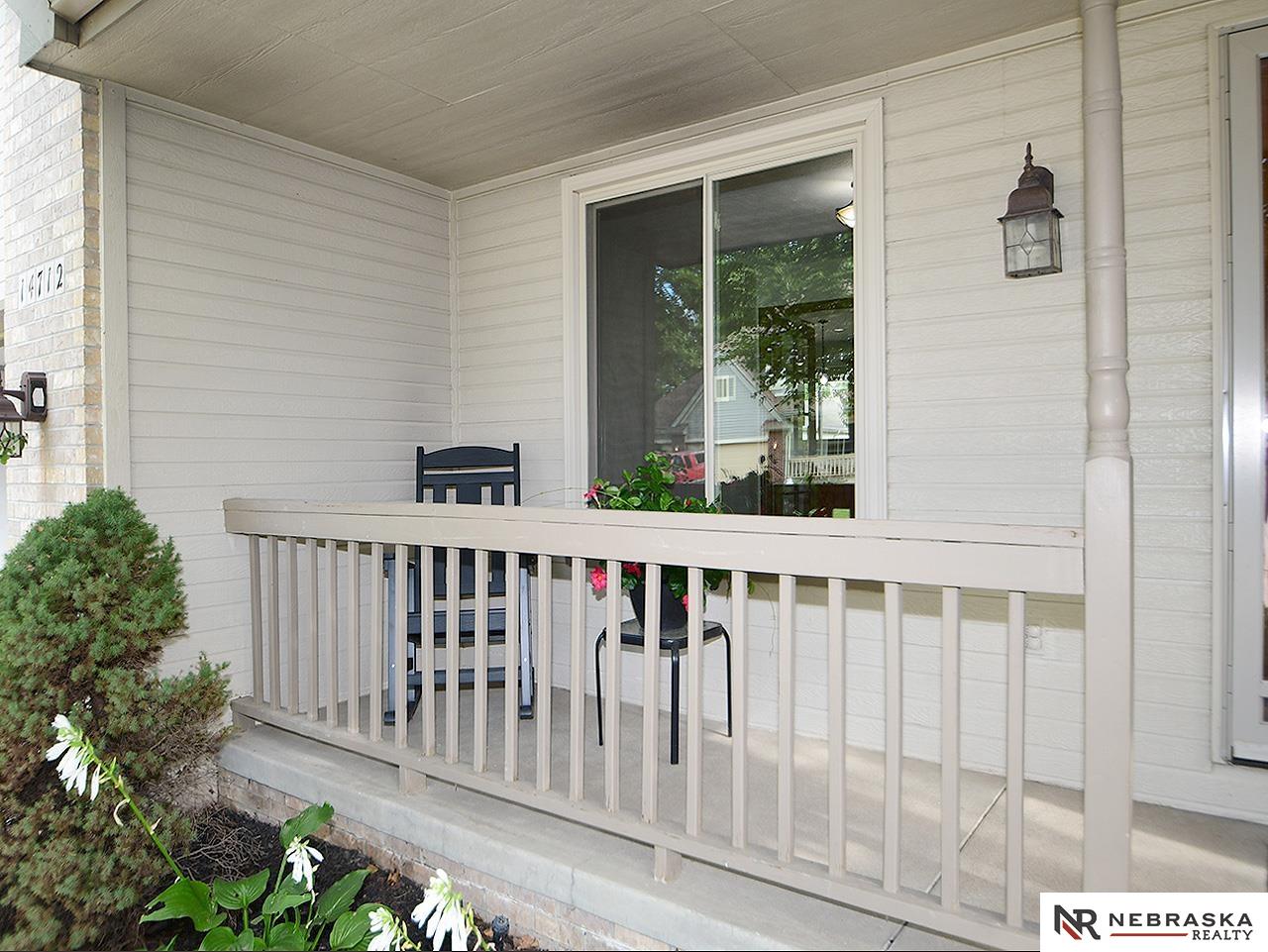 Omaha, Nebraska 68116, United States, 4 Bedrooms Bedrooms, ,3 BathroomsBathrooms,Residential,Pending,200711