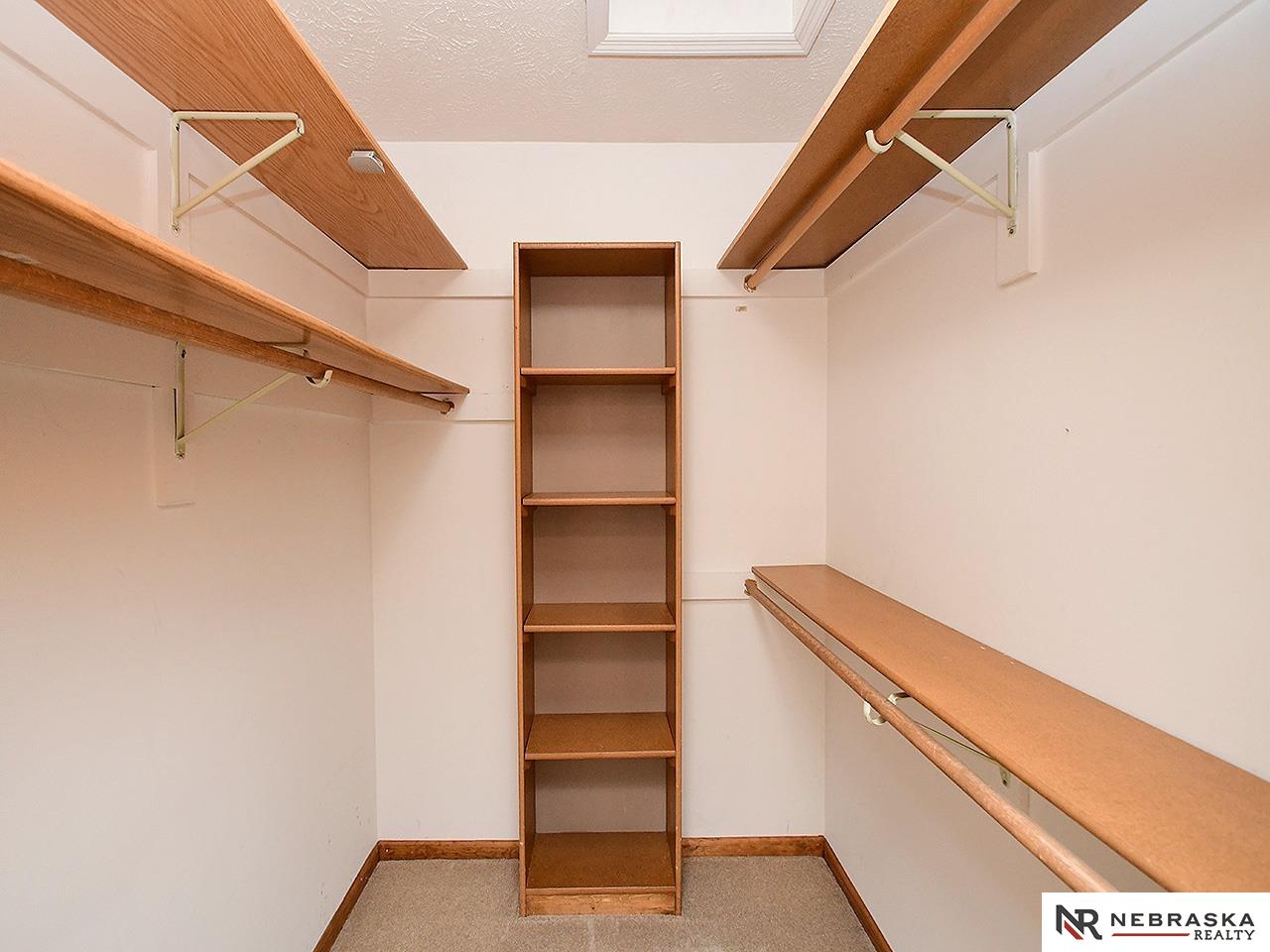 Omaha, Nebraska 68116, United States, 4 Bedrooms Bedrooms, ,3 BathroomsBathrooms,Residential,Pending,200711