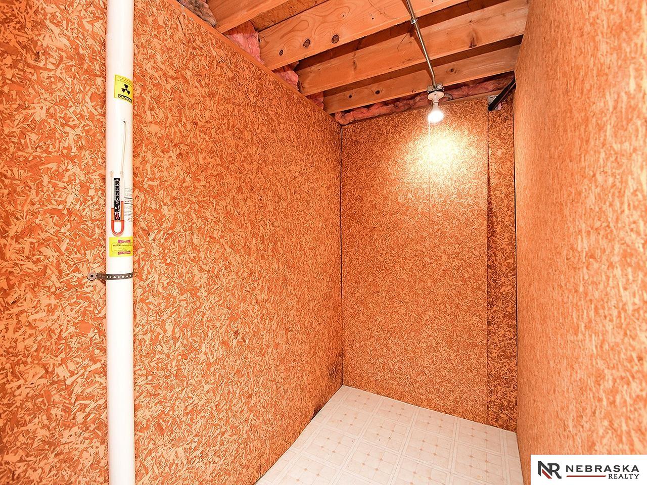 Omaha, Nebraska 68116, United States, 4 Bedrooms Bedrooms, ,3 BathroomsBathrooms,Residential,Pending,200711