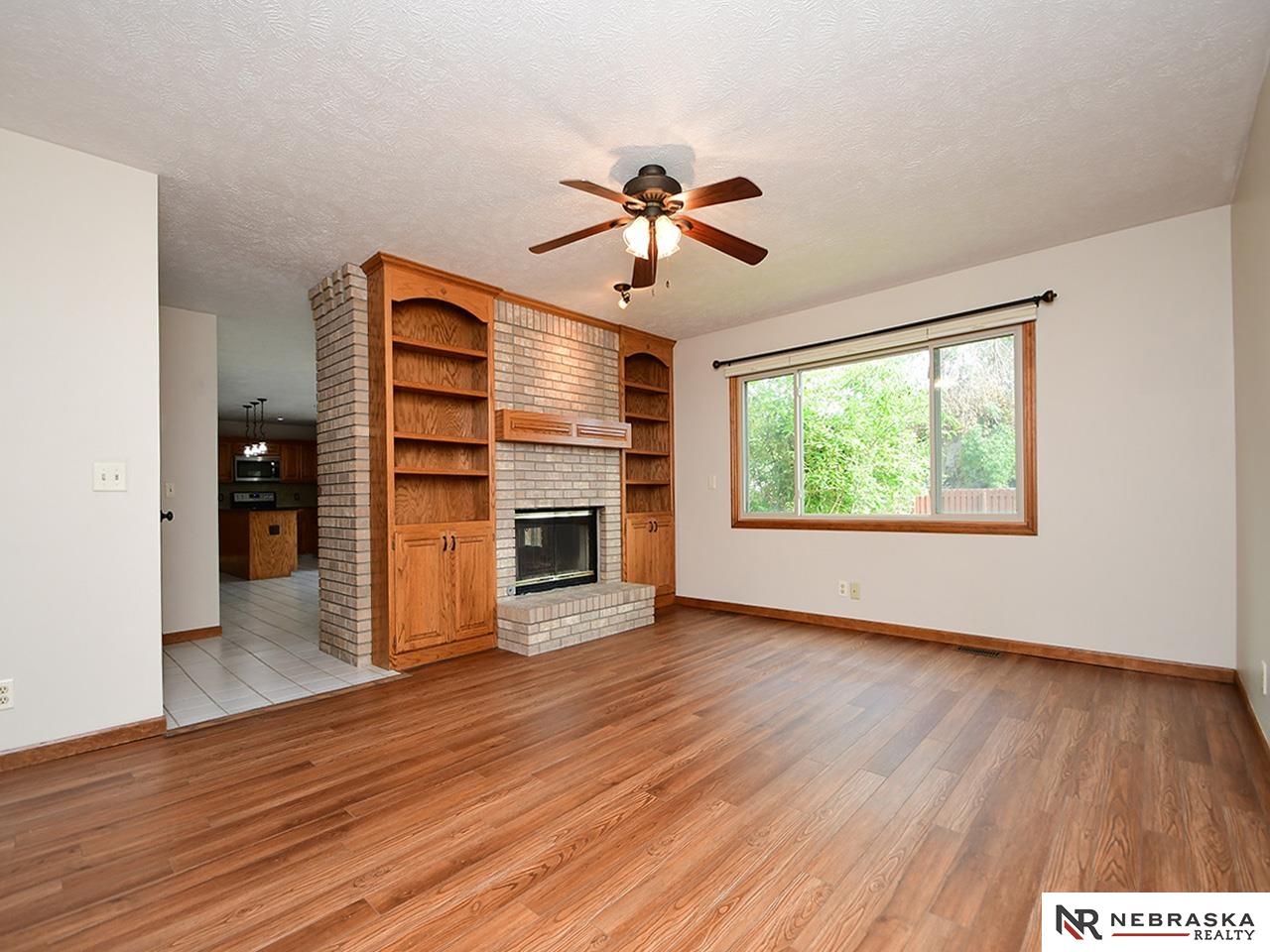 Omaha, Nebraska 68116, United States, 4 Bedrooms Bedrooms, ,3 BathroomsBathrooms,Residential,Pending,200711