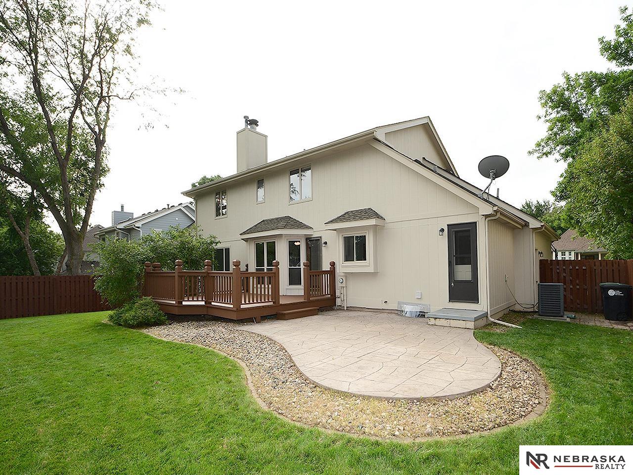 Omaha, Nebraska 68116, United States, 4 Bedrooms Bedrooms, ,3 BathroomsBathrooms,Residential,Pending,200711