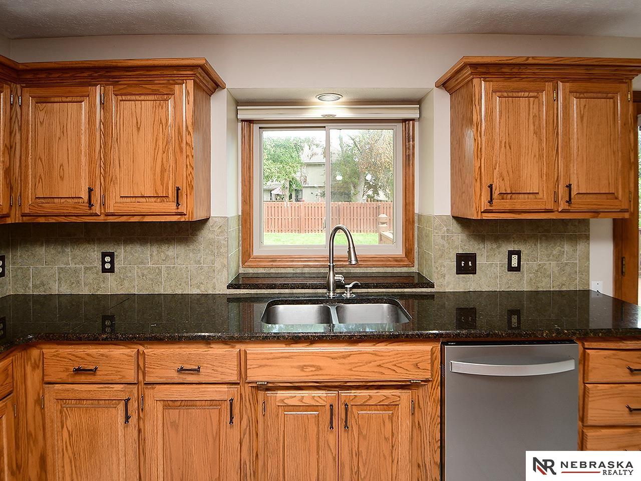 Omaha, Nebraska 68116, United States, 4 Bedrooms Bedrooms, ,3 BathroomsBathrooms,Residential,Pending,200711