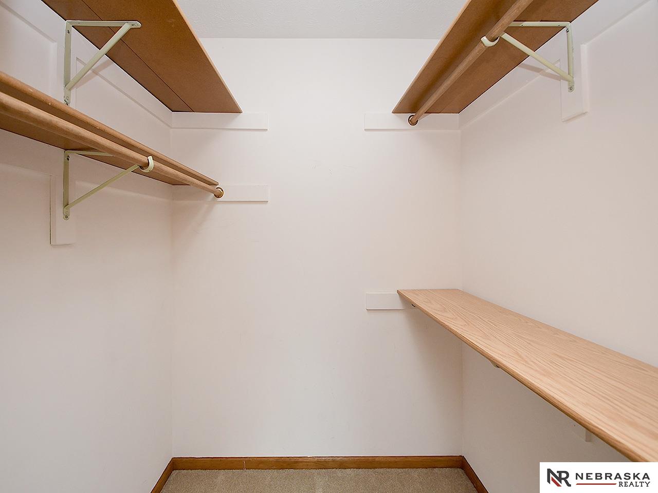 Omaha, Nebraska 68116, United States, 4 Bedrooms Bedrooms, ,3 BathroomsBathrooms,Residential,Pending,200711