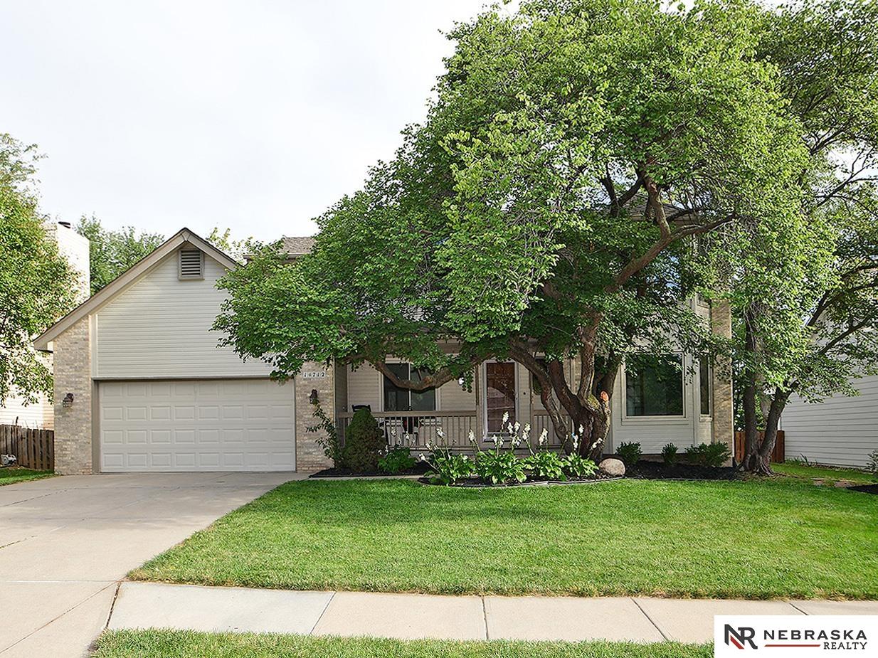 Omaha, Nebraska 68116, United States, 4 Bedrooms Bedrooms, ,3 BathroomsBathrooms,Residential,Pending,200711