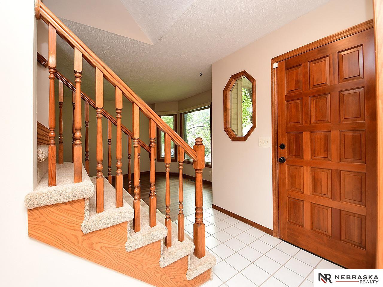 Omaha, Nebraska 68116, United States, 4 Bedrooms Bedrooms, ,3 BathroomsBathrooms,Residential,Pending,200711