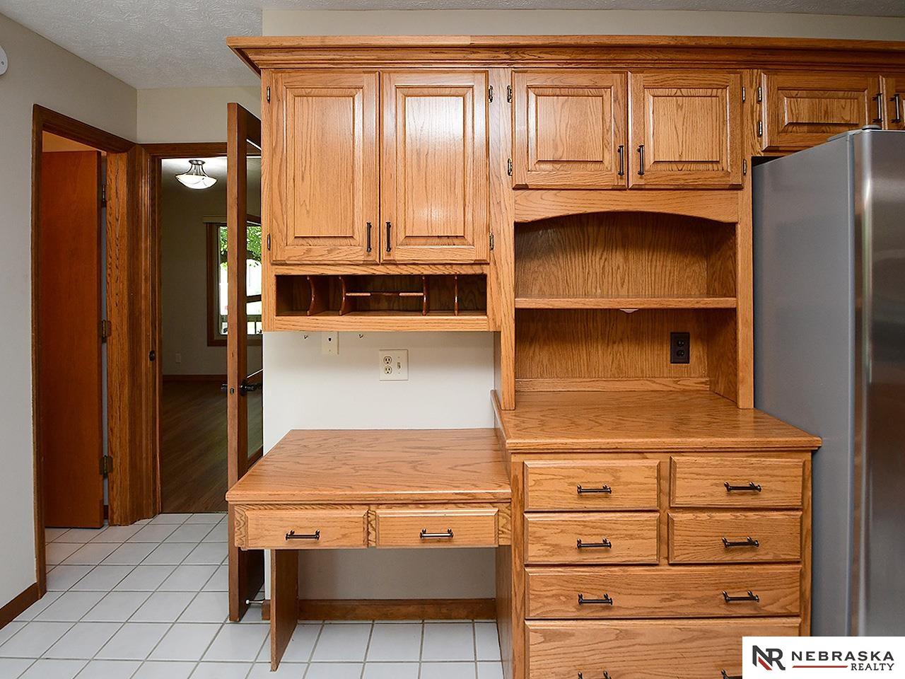 Omaha, Nebraska 68116, United States, 4 Bedrooms Bedrooms, ,3 BathroomsBathrooms,Residential,Pending,200711