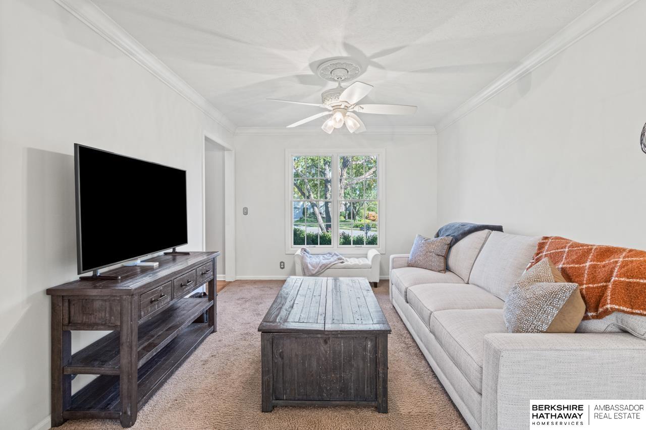 Omaha, Nebraska 68116, United States, 4 Bedrooms Bedrooms, ,2 BathroomsBathrooms,Residential,Active,232559