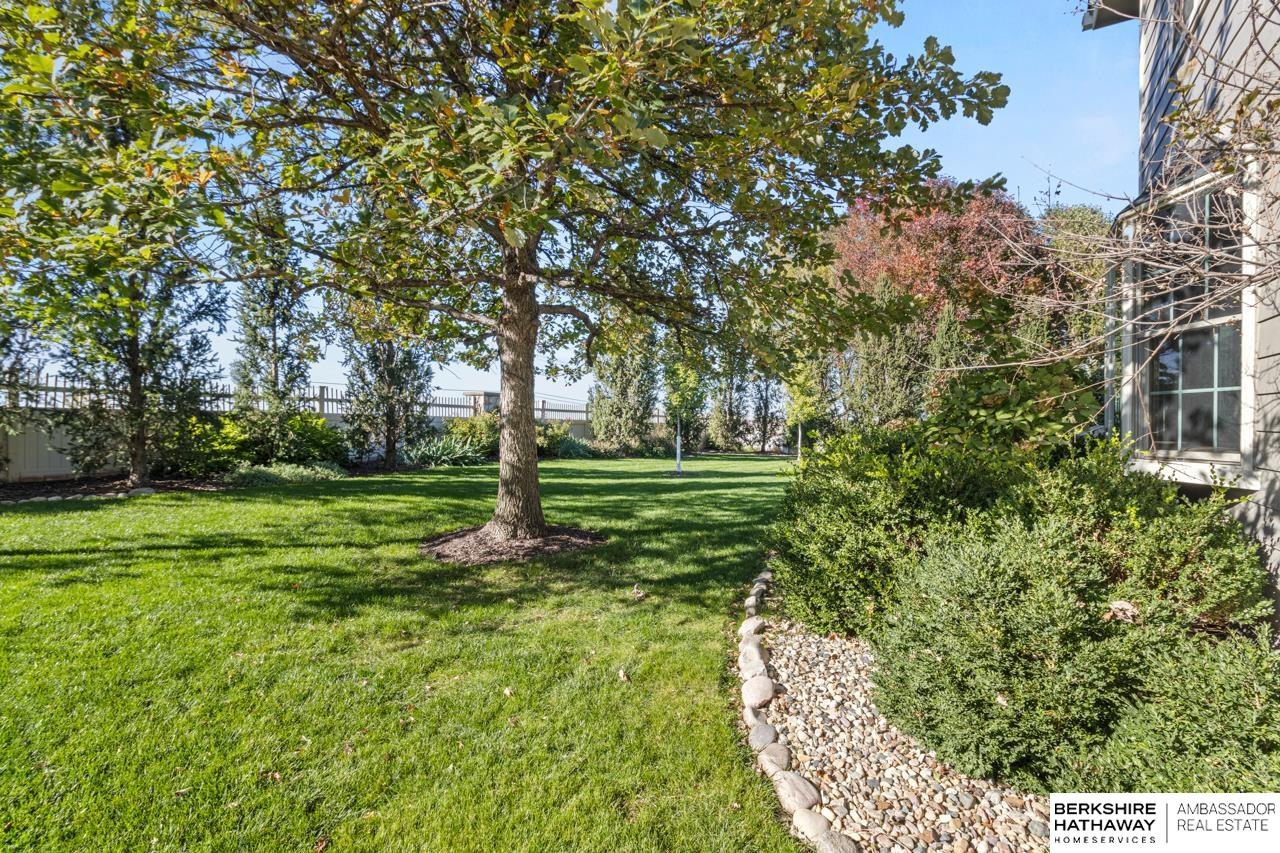 Omaha, Nebraska 68116, United States, 4 Bedrooms Bedrooms, ,2 BathroomsBathrooms,Residential,Active,232559