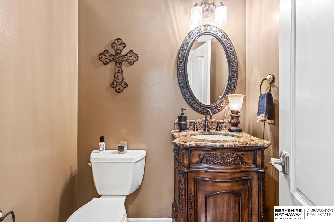 Omaha, Nebraska 68116, United States, 4 Bedrooms Bedrooms, ,2 BathroomsBathrooms,Residential,Active,232559