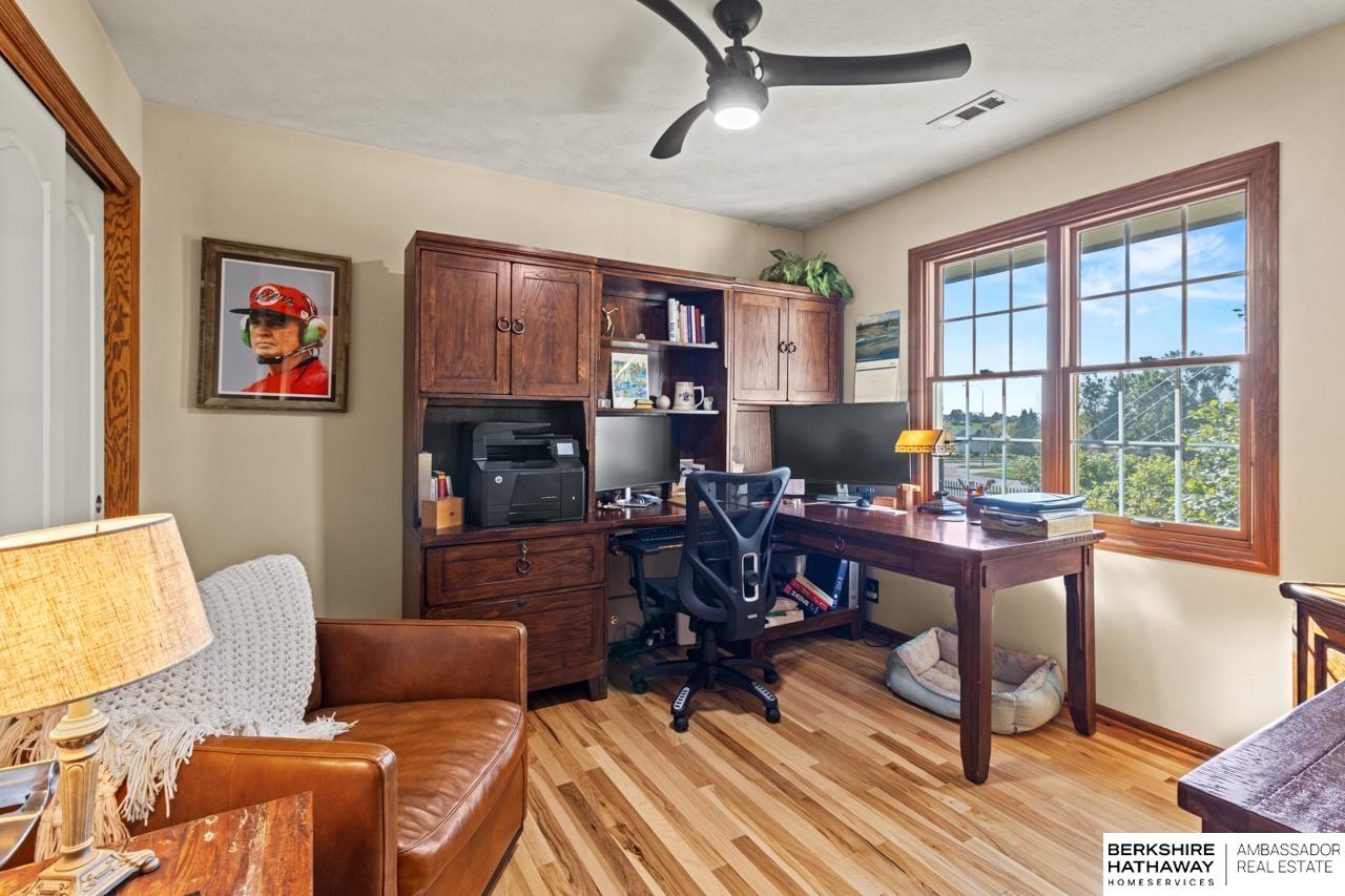 Omaha, Nebraska 68116, United States, 4 Bedrooms Bedrooms, ,2 BathroomsBathrooms,Residential,Active,232559