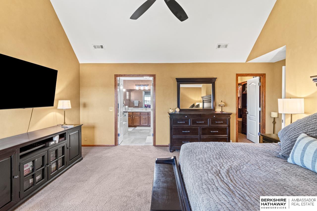 Omaha, Nebraska 68116, United States, 4 Bedrooms Bedrooms, ,2 BathroomsBathrooms,Residential,Active,232559