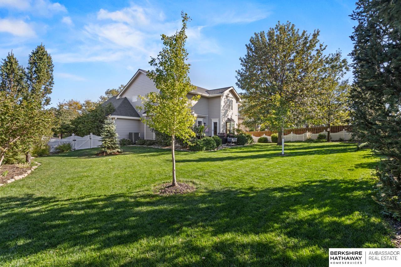 Omaha, Nebraska 68116, United States, 4 Bedrooms Bedrooms, ,2 BathroomsBathrooms,Residential,Active,232559