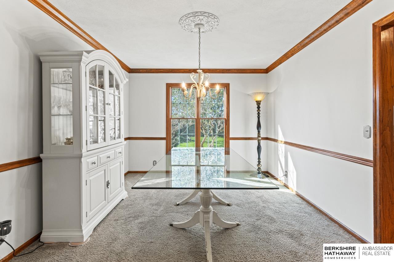 Omaha, Nebraska 68116, United States, 4 Bedrooms Bedrooms, ,2 BathroomsBathrooms,Residential,Active,232559