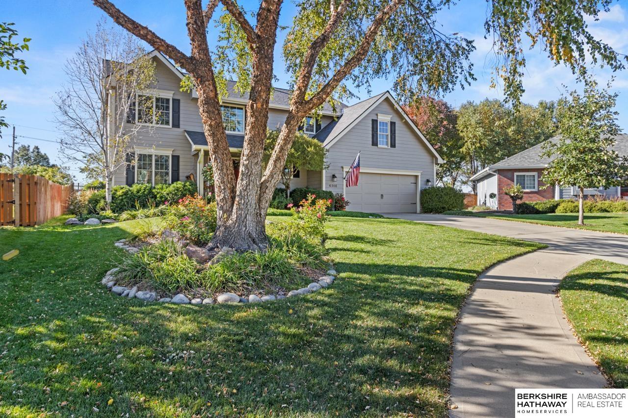 Omaha, Nebraska 68116, United States, 4 Bedrooms Bedrooms, ,2 BathroomsBathrooms,Residential,Active,232559