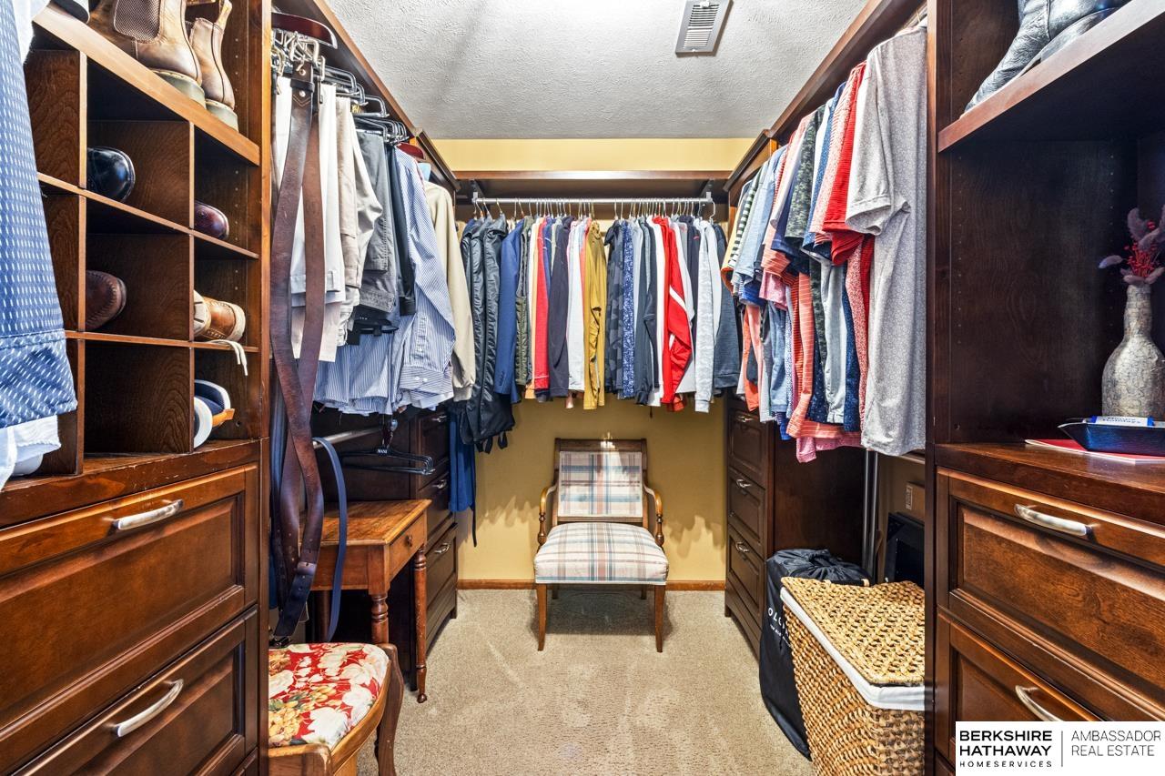 Omaha, Nebraska 68116, United States, 4 Bedrooms Bedrooms, ,2 BathroomsBathrooms,Residential,Active,232559