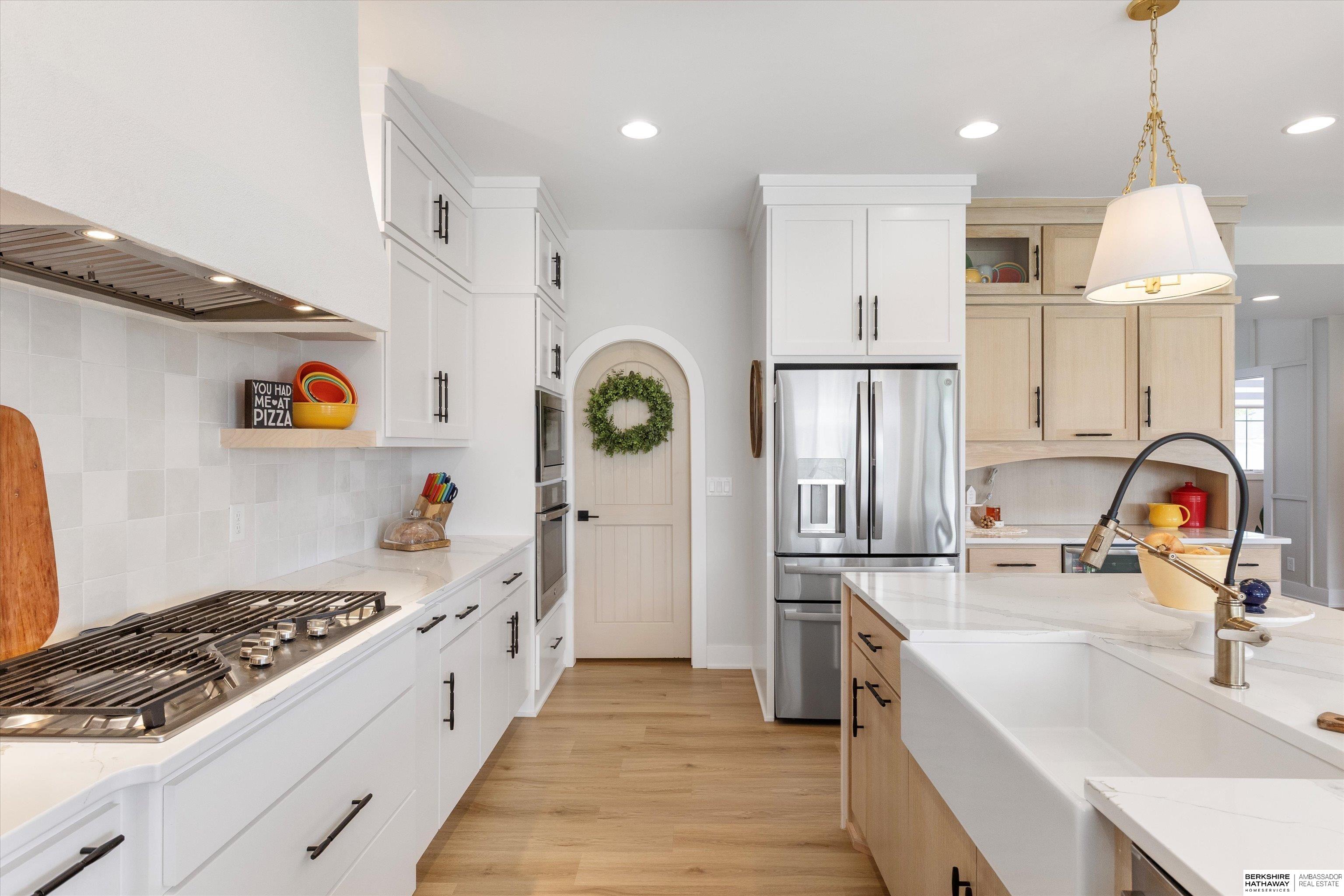 Elkhorn, Nebraska 68022, United States, 5 Bedrooms Bedrooms, ,4 BathroomsBathrooms,Residential,Active,215825