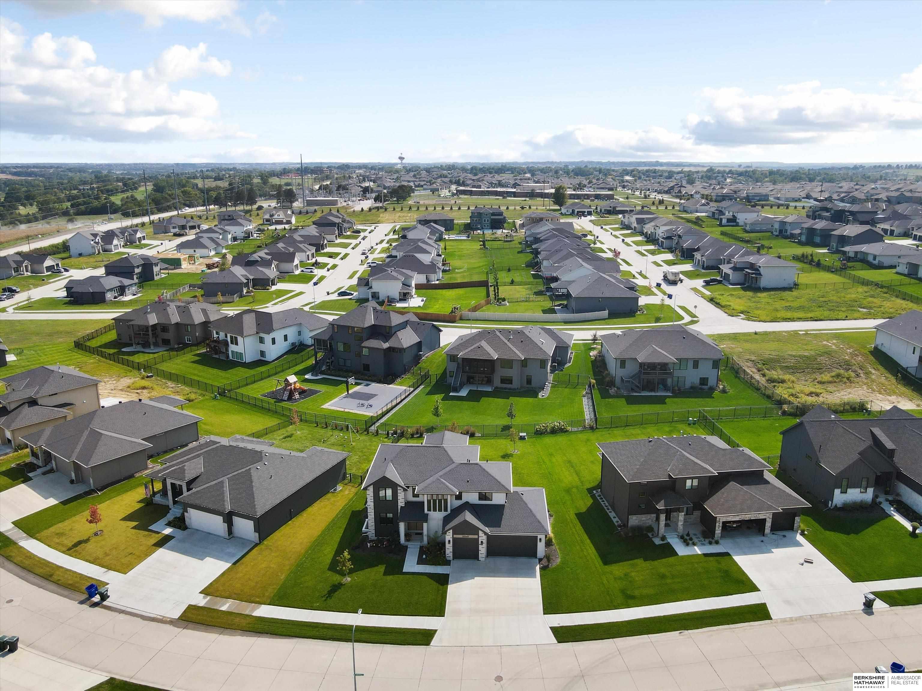 Elkhorn, Nebraska 68022, United States, 5 Bedrooms Bedrooms, ,4 BathroomsBathrooms,Residential,Active,215825