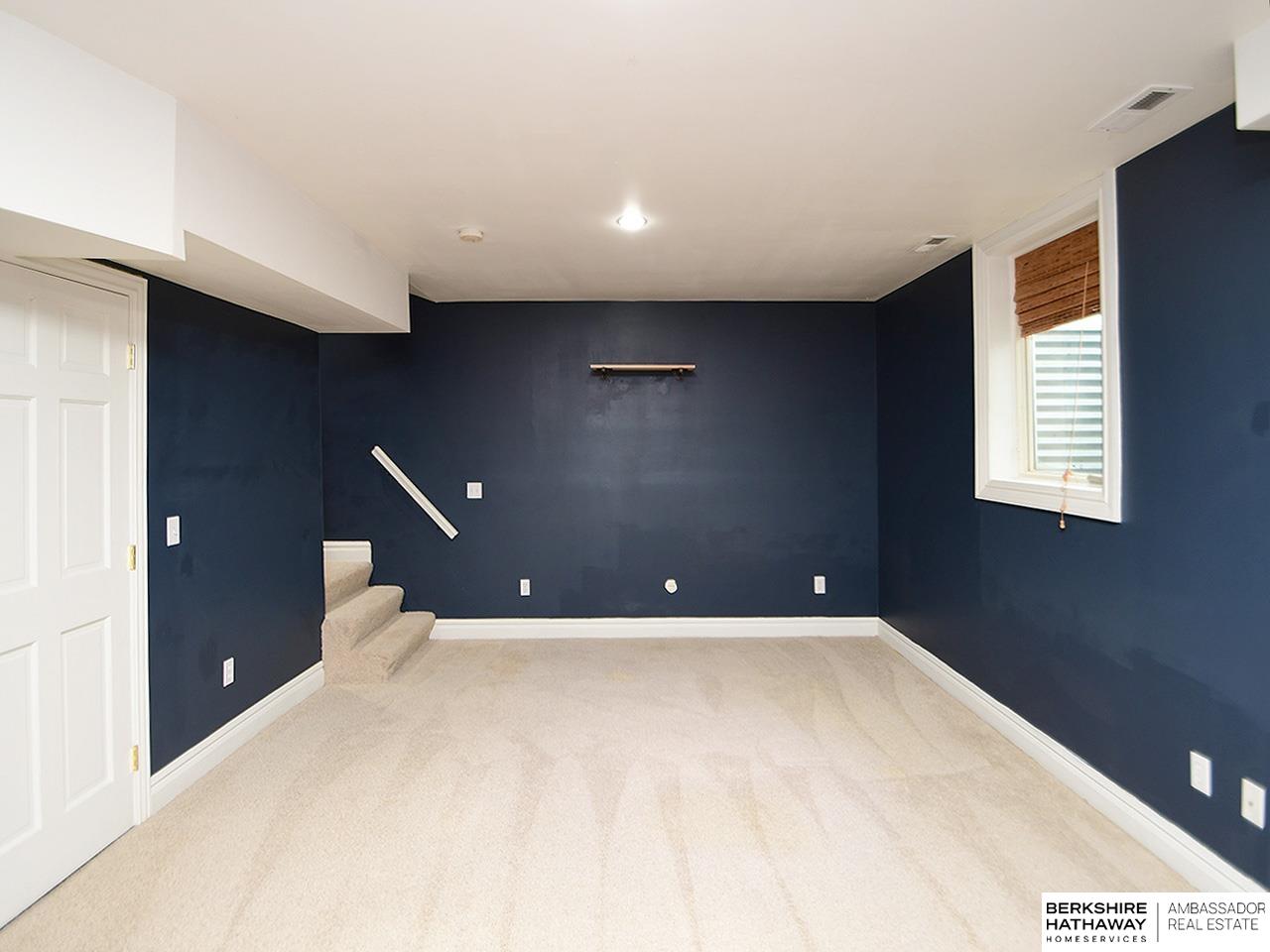 Omaha, Nebraska 68106, United States, 3 Bedrooms Bedrooms, ,2 BathroomsBathrooms,Residential,Active,236797