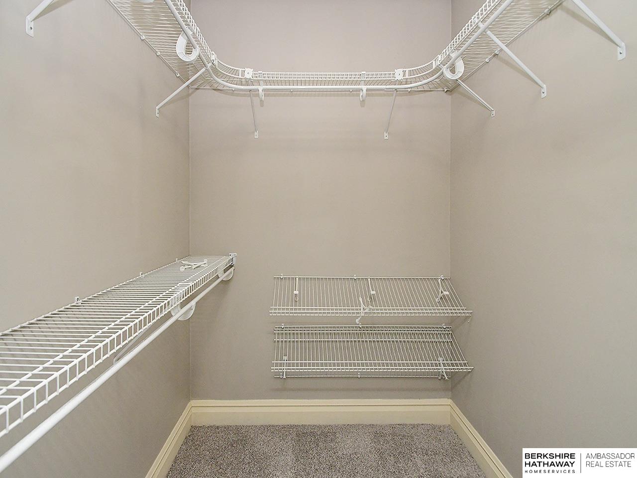 Omaha, Nebraska 68106, United States, 3 Bedrooms Bedrooms, ,2 BathroomsBathrooms,Residential,Active,236797