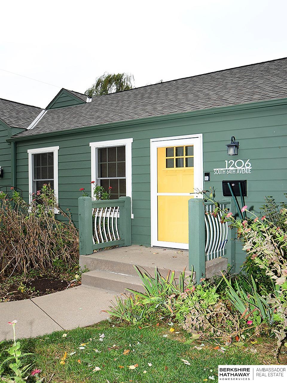 Omaha, Nebraska 68106, United States, 3 Bedrooms Bedrooms, ,2 BathroomsBathrooms,Residential,Active,236797