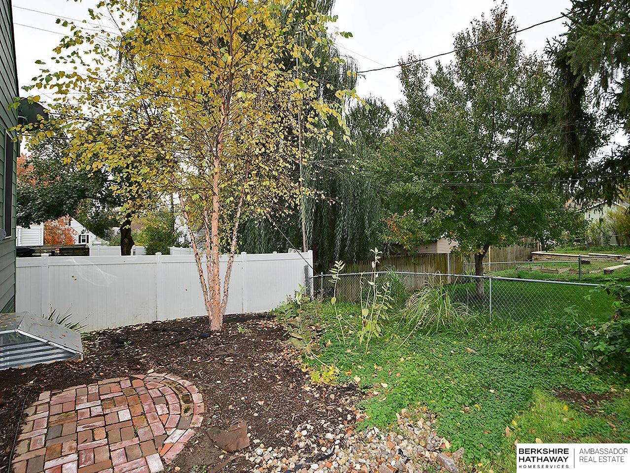 Omaha, Nebraska 68106, United States, 3 Bedrooms Bedrooms, ,2 BathroomsBathrooms,Residential,Active,236797