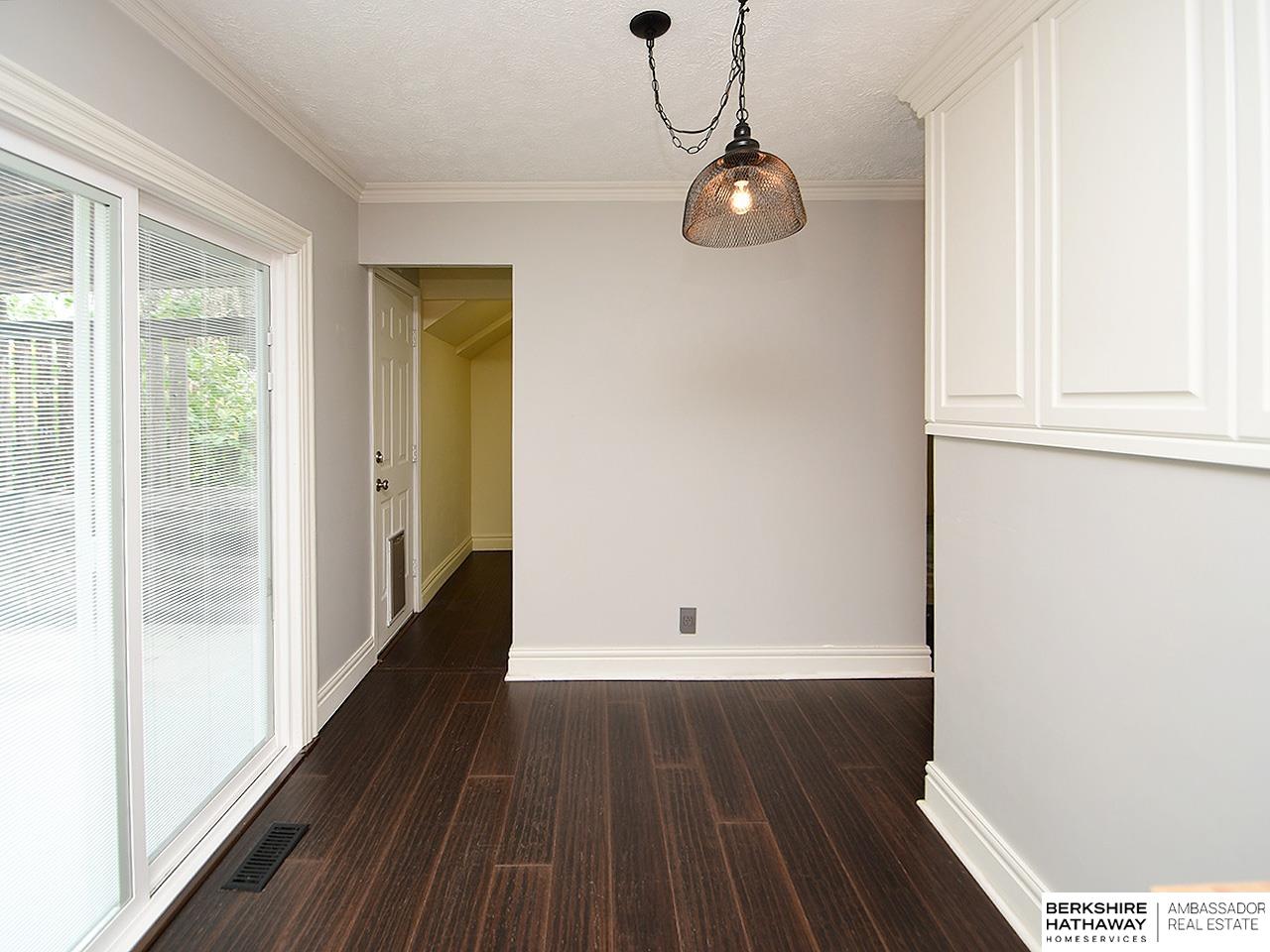 Omaha, Nebraska 68106, United States, 3 Bedrooms Bedrooms, ,2 BathroomsBathrooms,Residential,Active,236797