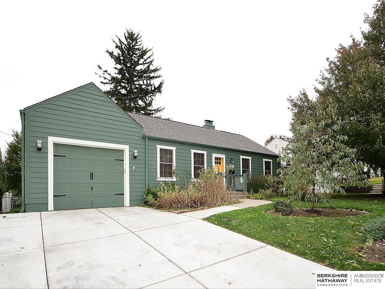 Omaha, Nebraska 68106, United States, 3 Bedrooms Bedrooms, ,2 BathroomsBathrooms,Residential,Active,236797