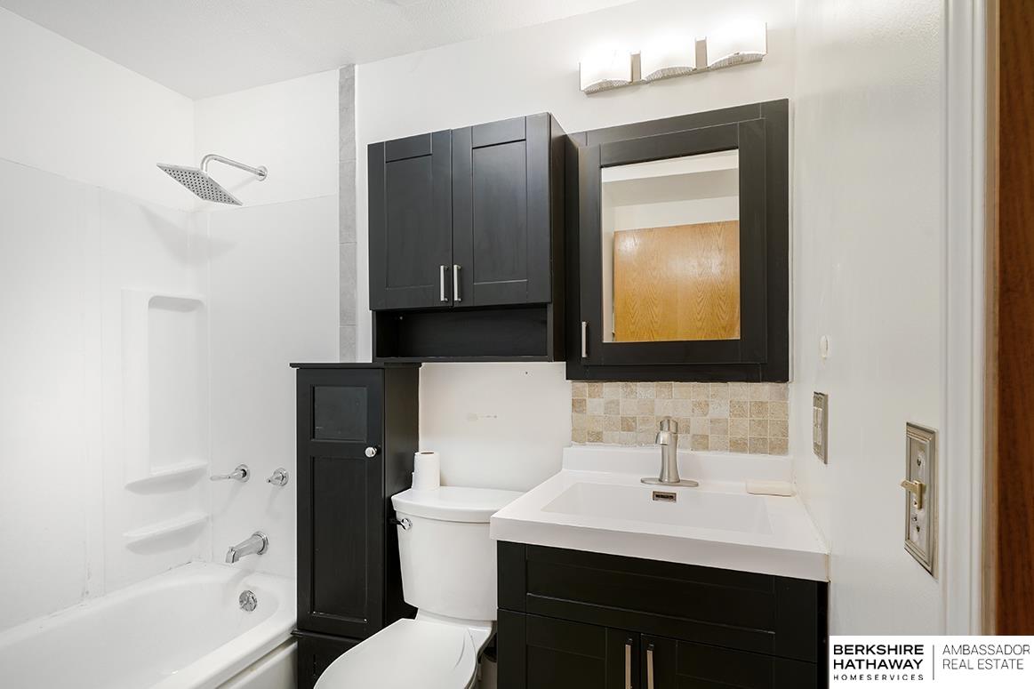 Omaha, Nebraska 68134, United States, 3 Bedrooms Bedrooms, ,1 BathroomBathrooms,Residential,Active,141405