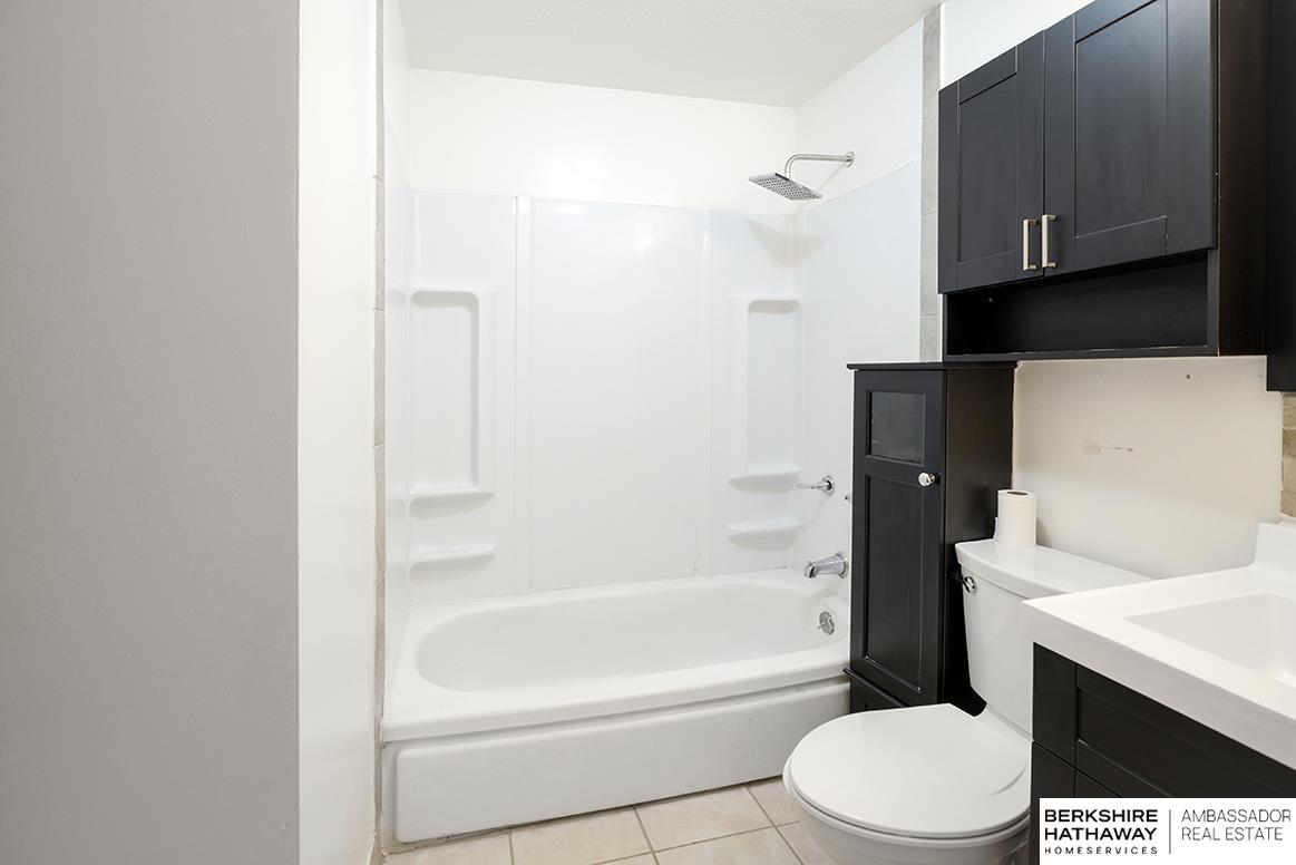 Omaha, Nebraska 68134, United States, 3 Bedrooms Bedrooms, ,1 BathroomBathrooms,Residential,Active,141405