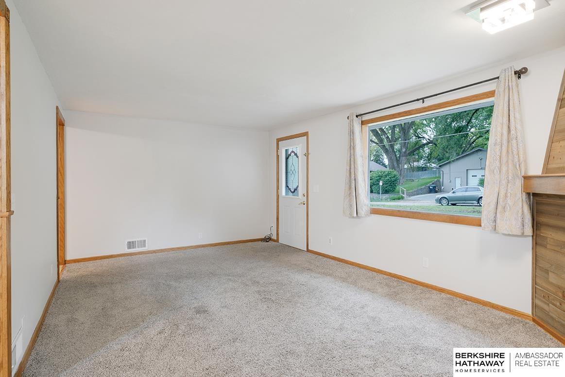 Omaha, Nebraska 68134, United States, 3 Bedrooms Bedrooms, ,1 BathroomBathrooms,Residential,Active,141405