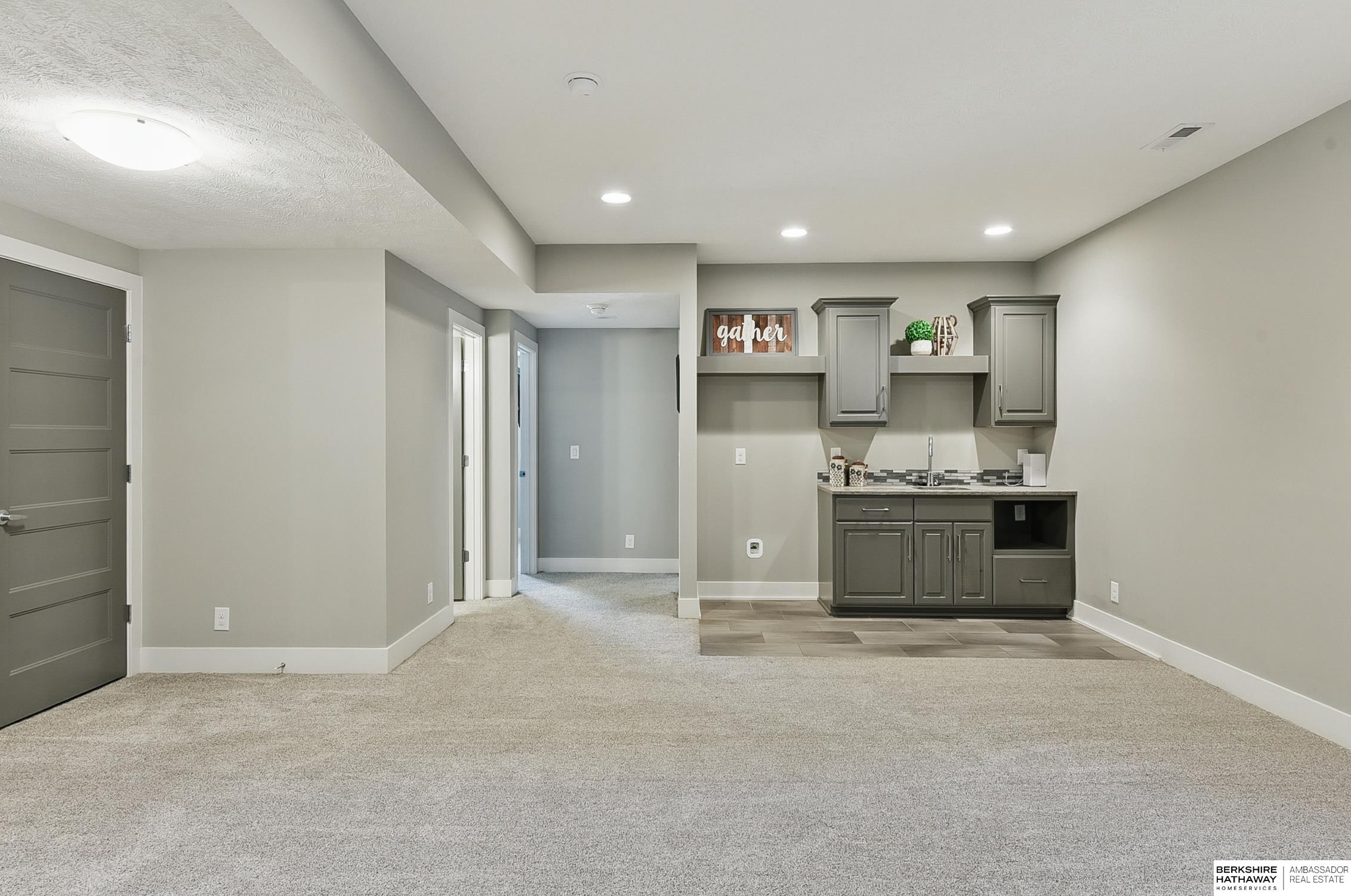 Elkhorn, Nebraska 68022, United States, 5 Bedrooms Bedrooms, ,3 BathroomsBathrooms,Residential,Active,227557