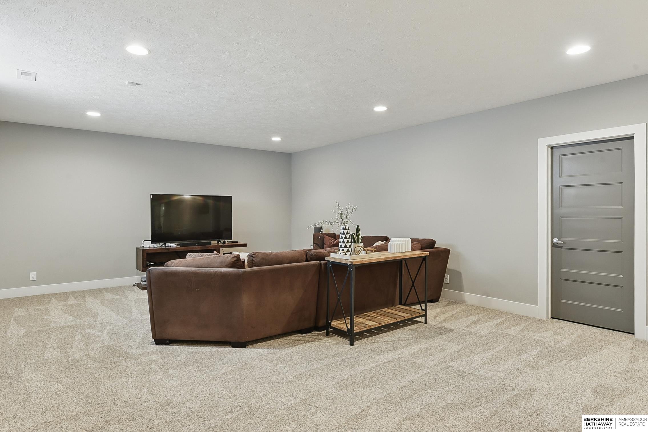 Elkhorn, Nebraska 68022, United States, 5 Bedrooms Bedrooms, ,3 BathroomsBathrooms,Residential,Active,227557